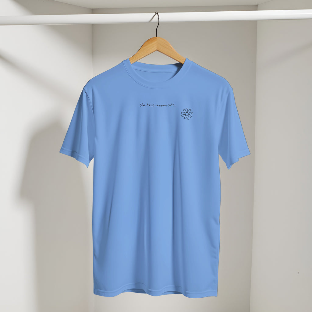 Minimalist "Acconsente" - Simple Text Graphic T-Shirt