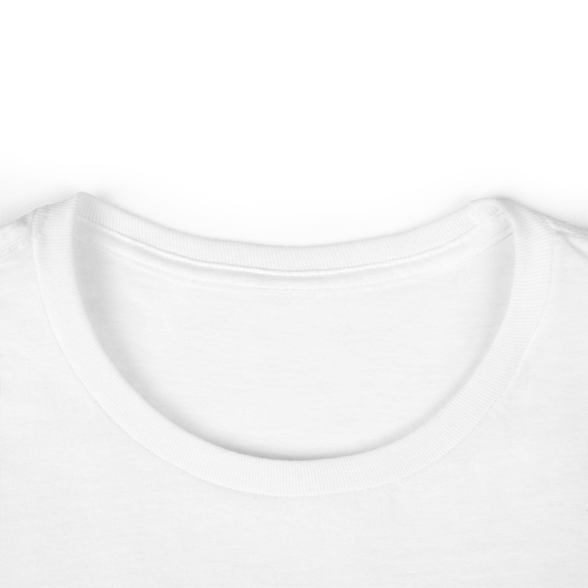 T-shirt Femme Minimaliste – Petit Logo Poitrine | Coupe Ajustée, Coton Doux & Confort Quotidien